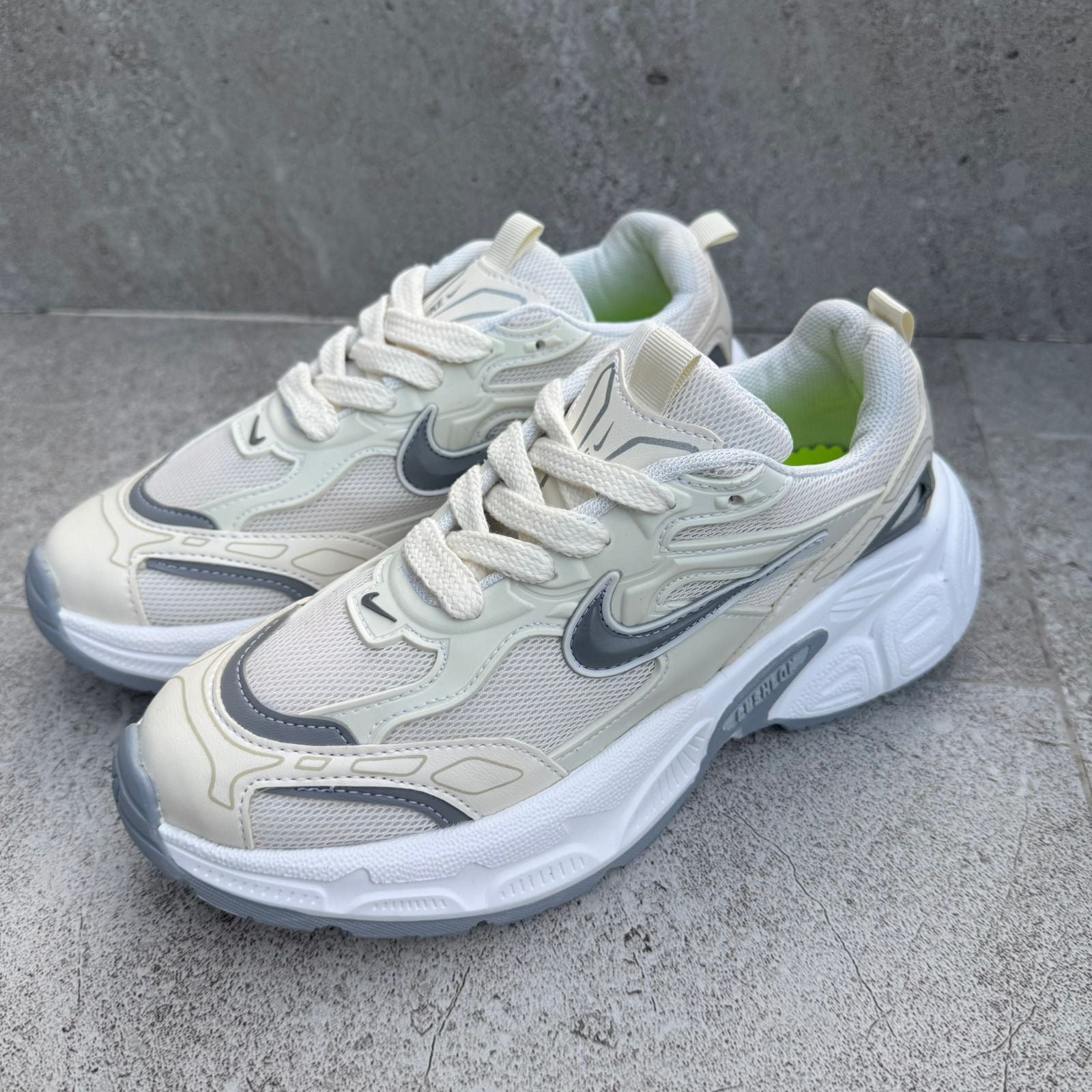 NIKE CUSHLON