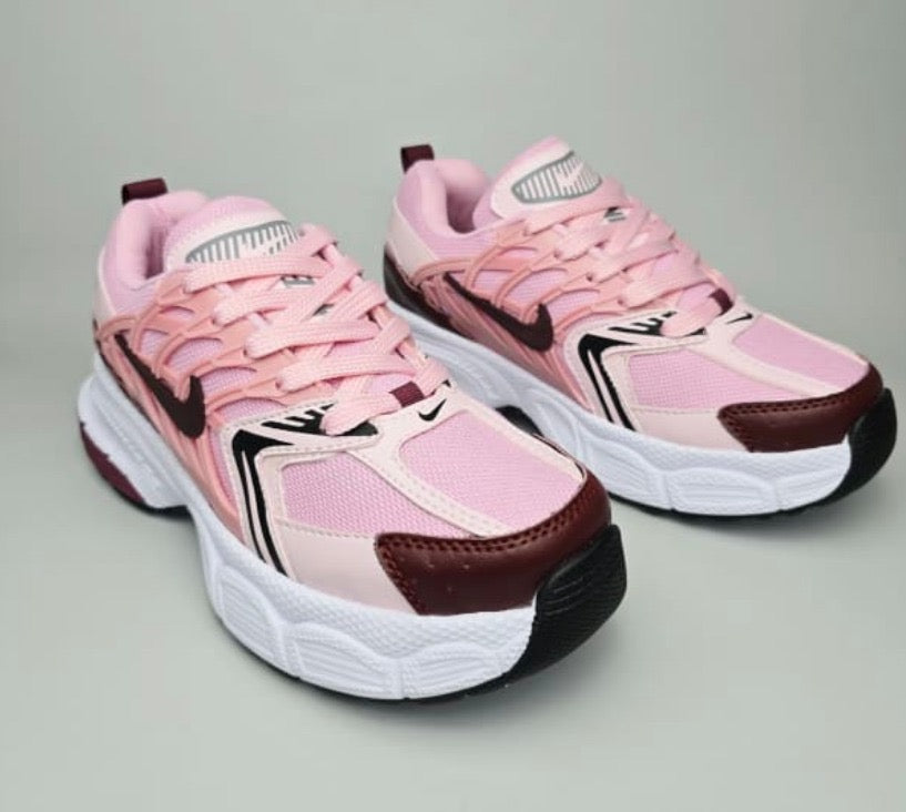 NIKE SKATE V2