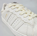 SUPERSTAR