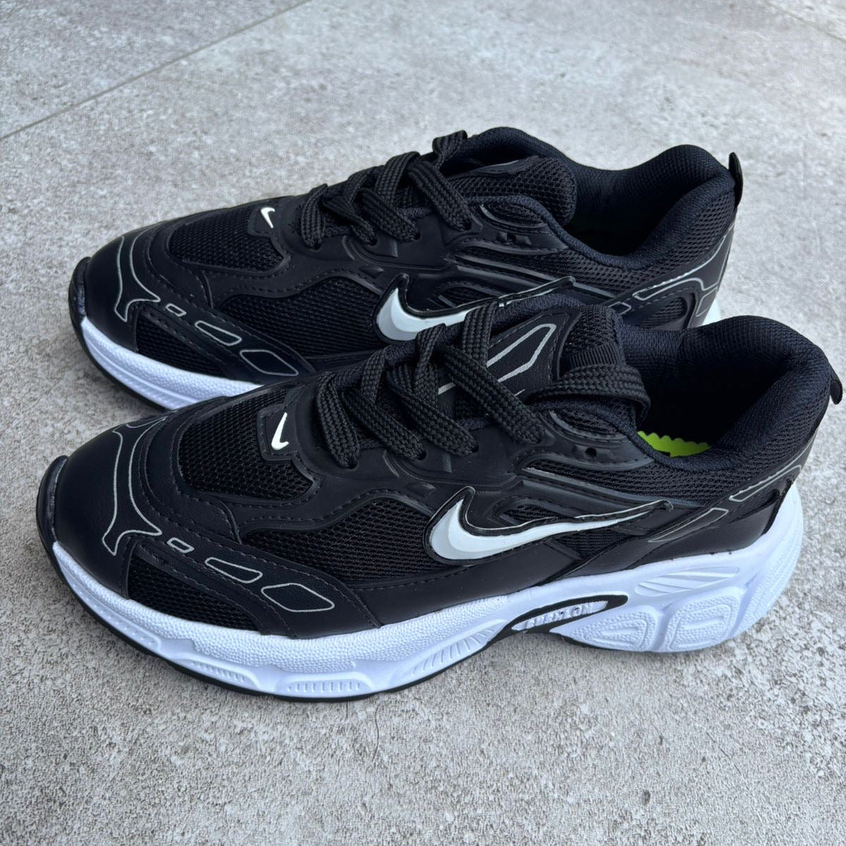 NIKE CUSHLON