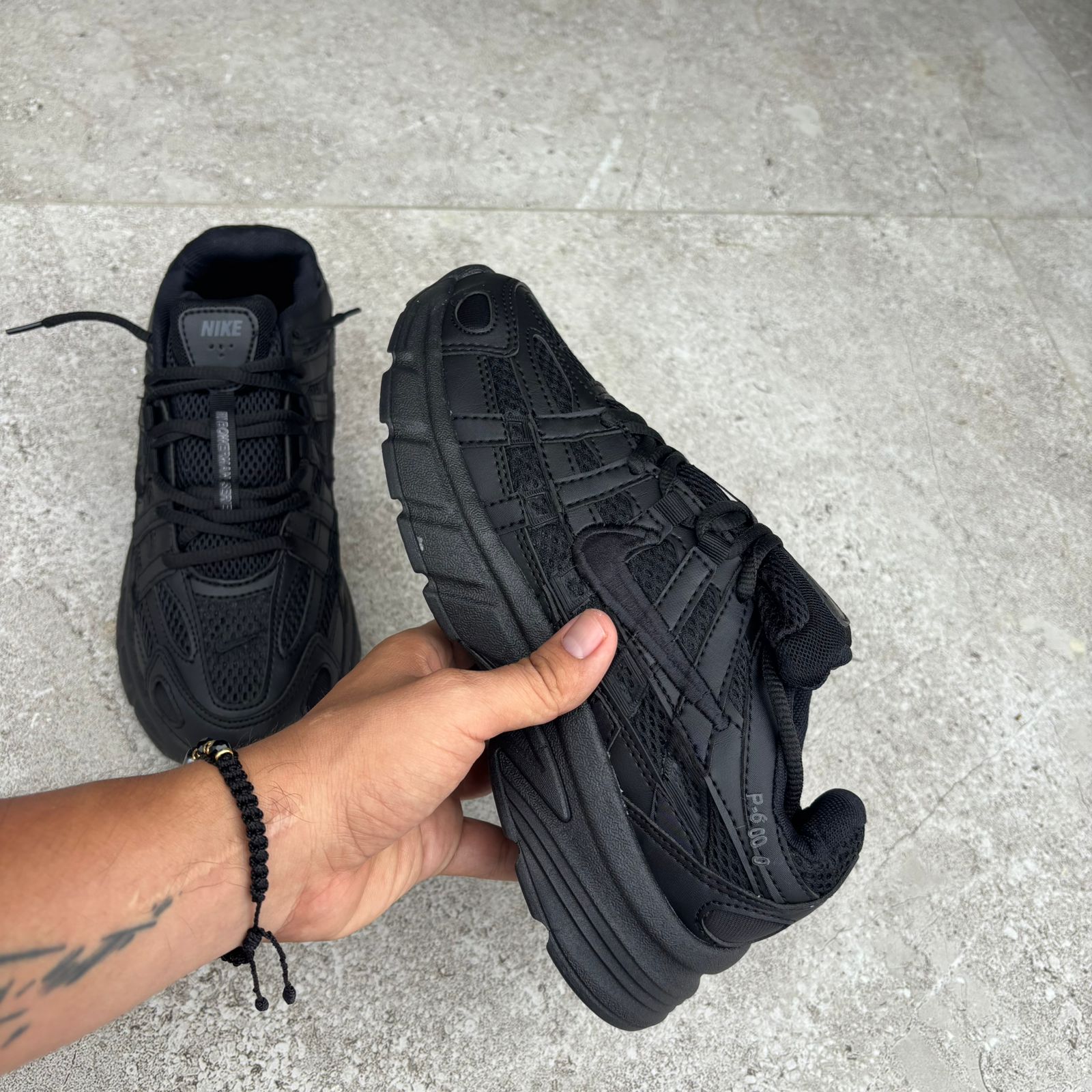 NIKE P-6000