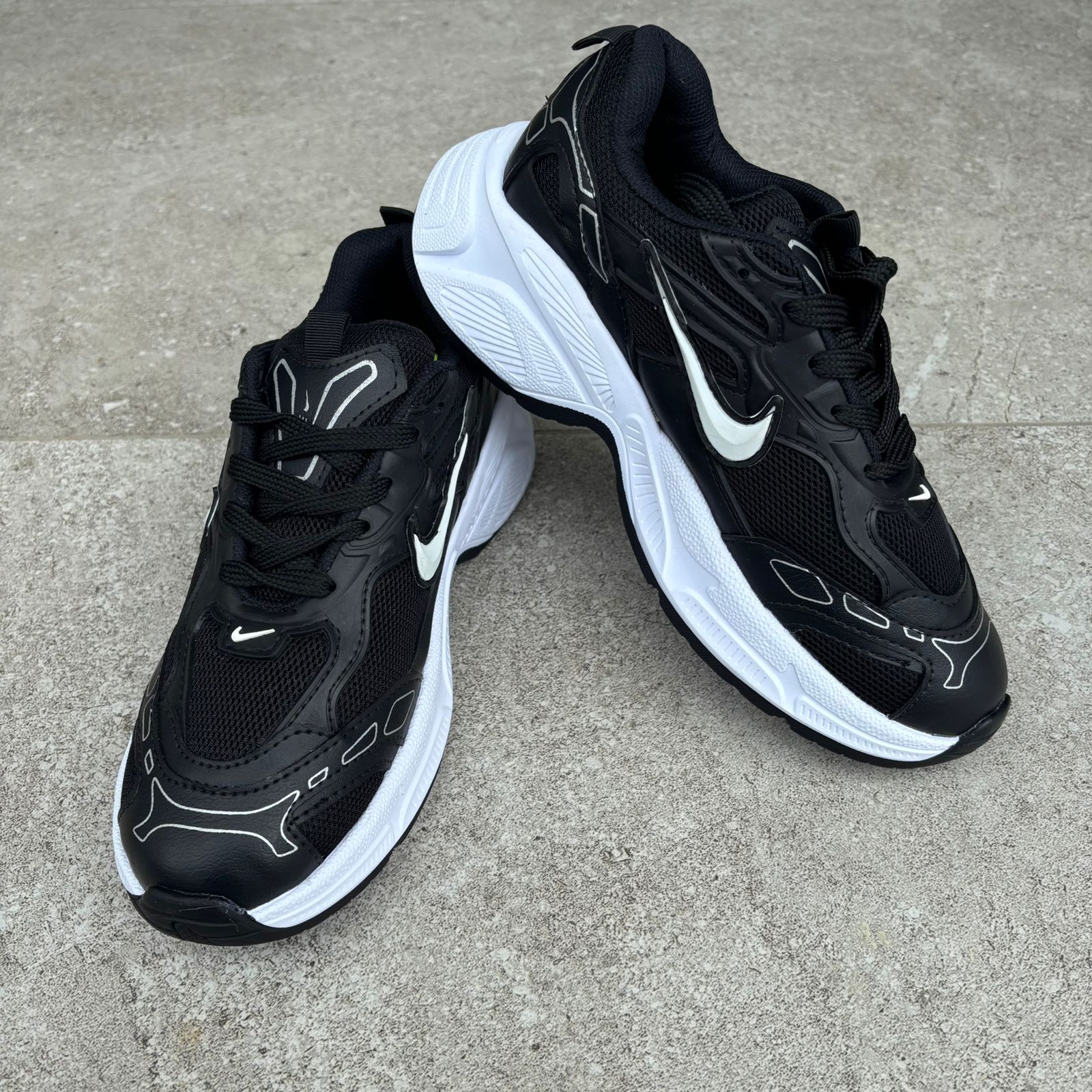 NIKE CUSHLON