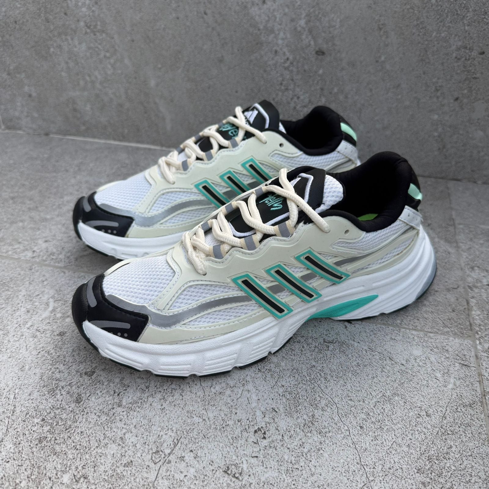 ADIDAS RESPONCE