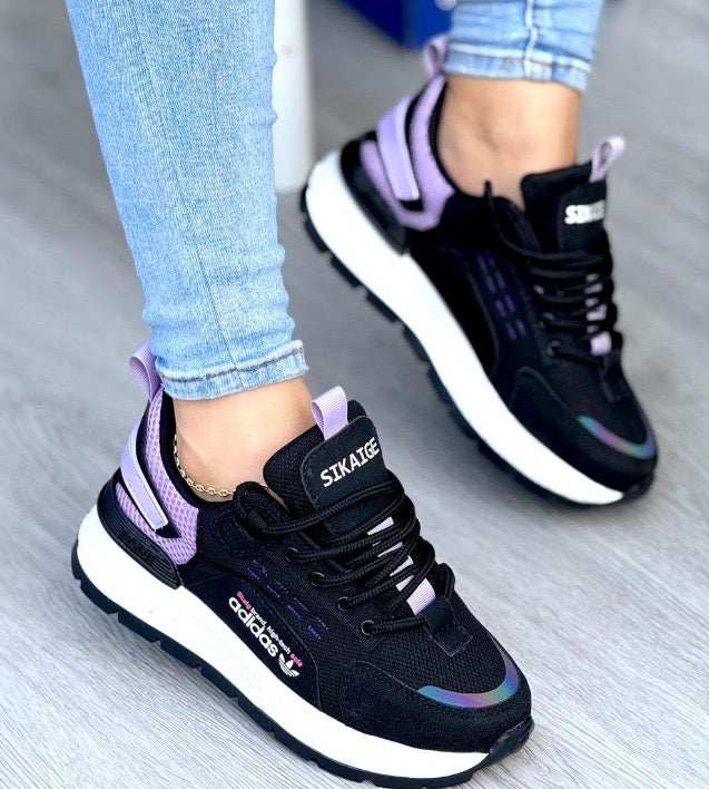 ADIDAS SIKAGE