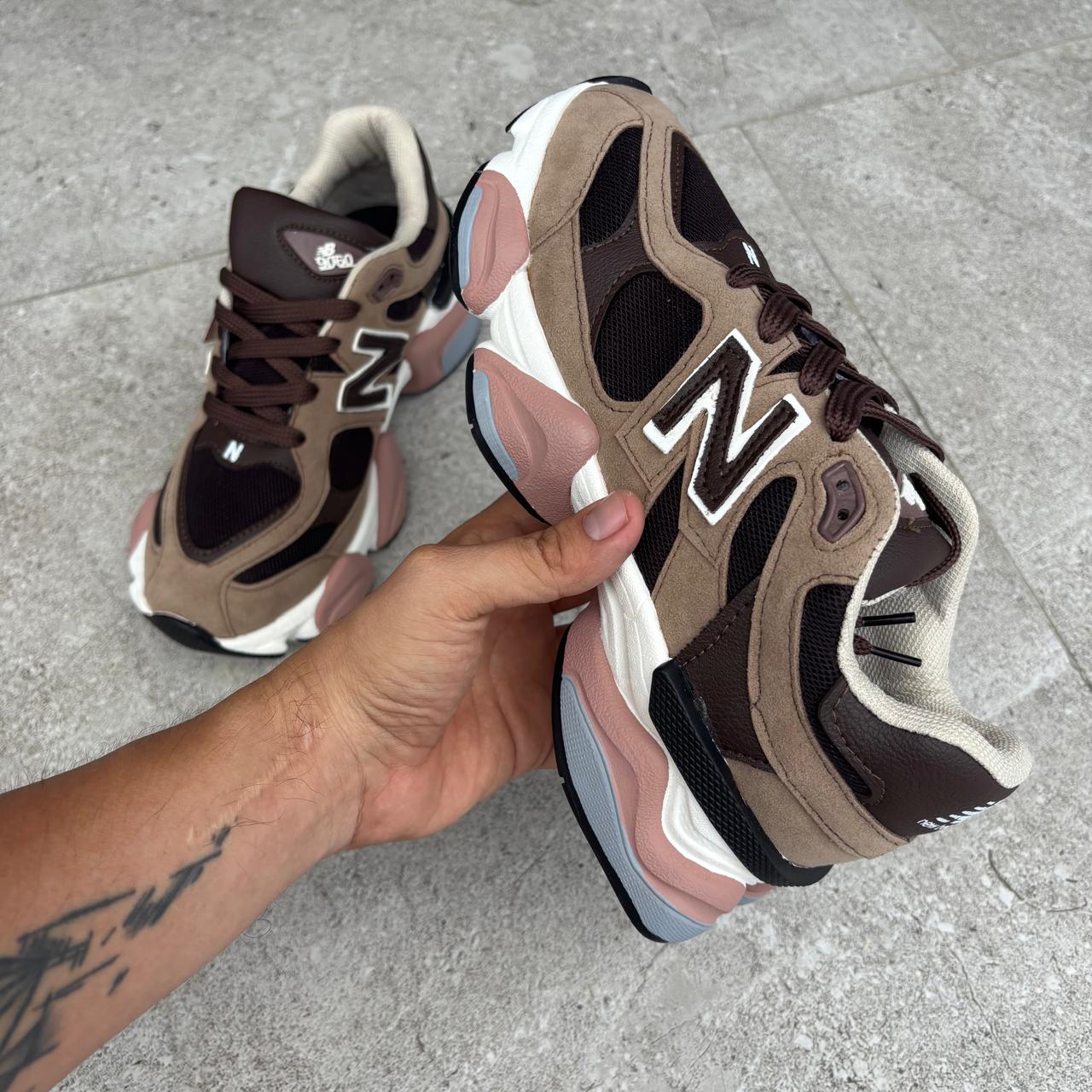 NEW BALANCE 9060