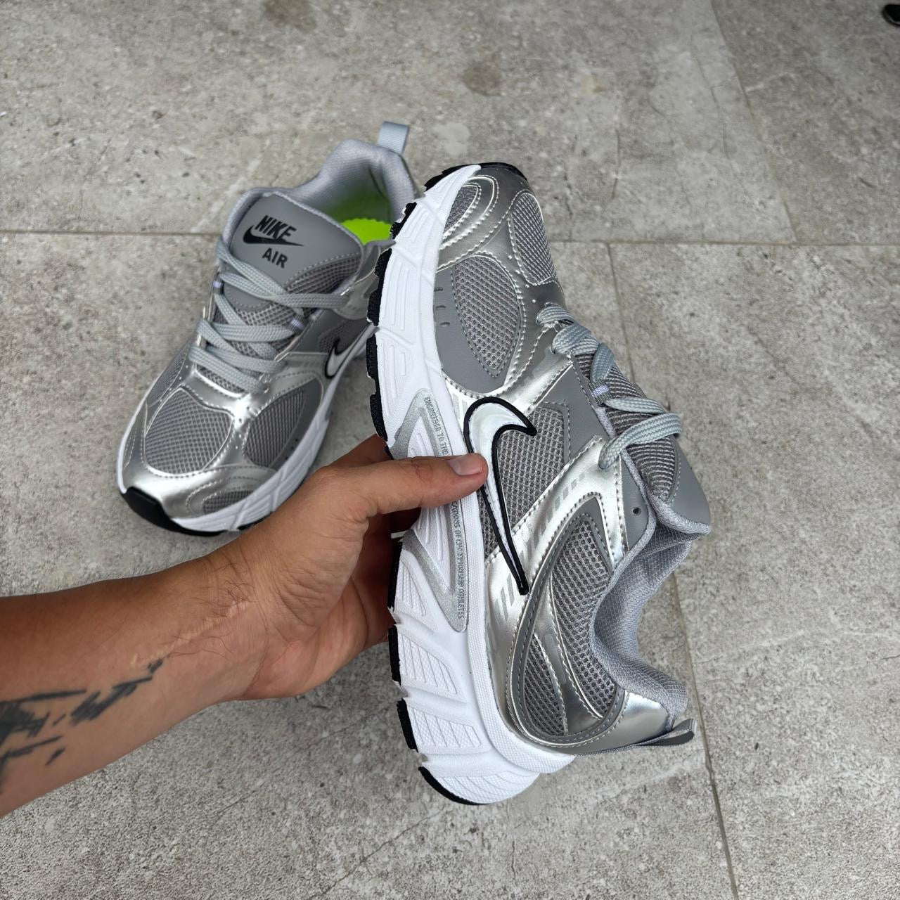 NIKE V5K RNR