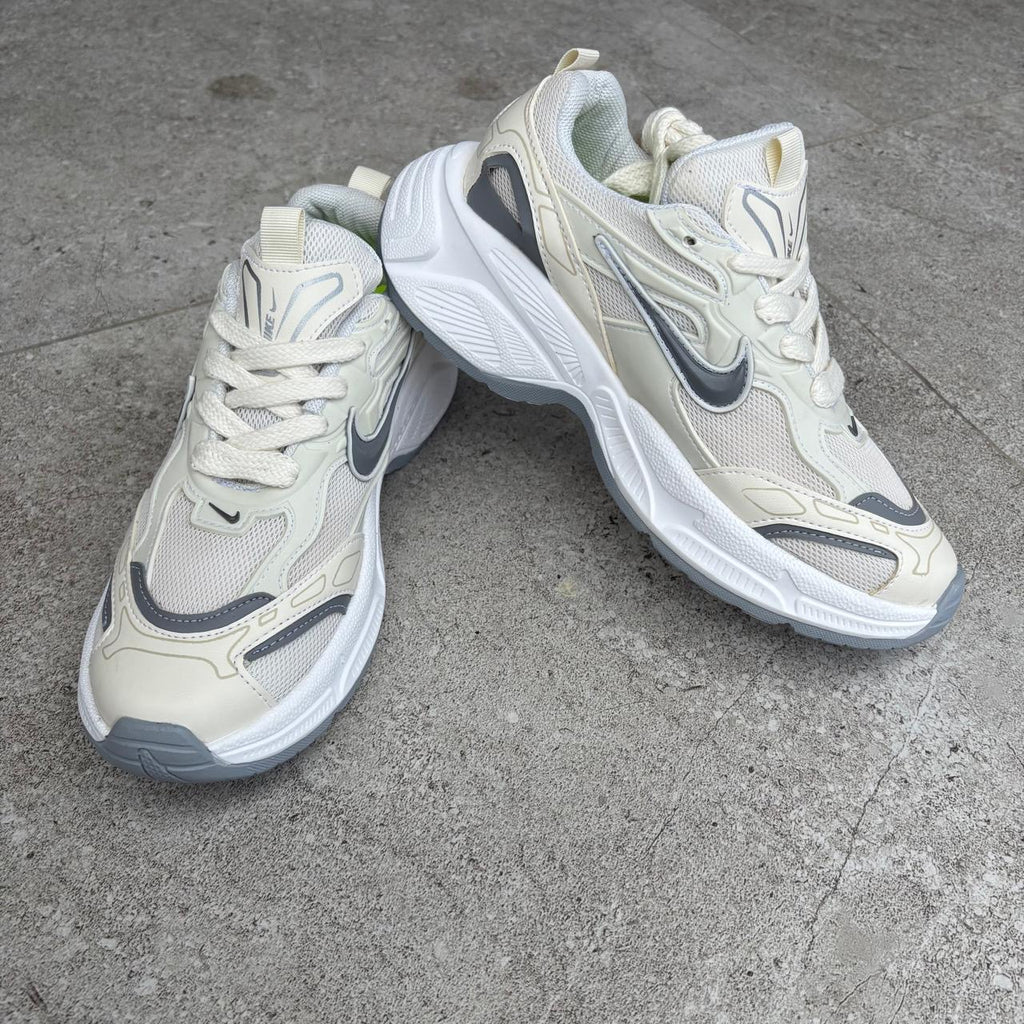 NIKE CUSHLON
