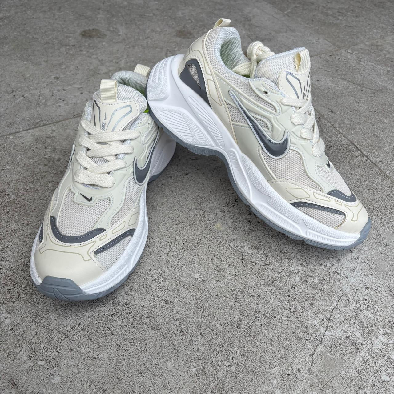 NIKE CUSHLON
