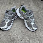 NIKE V5K RNR