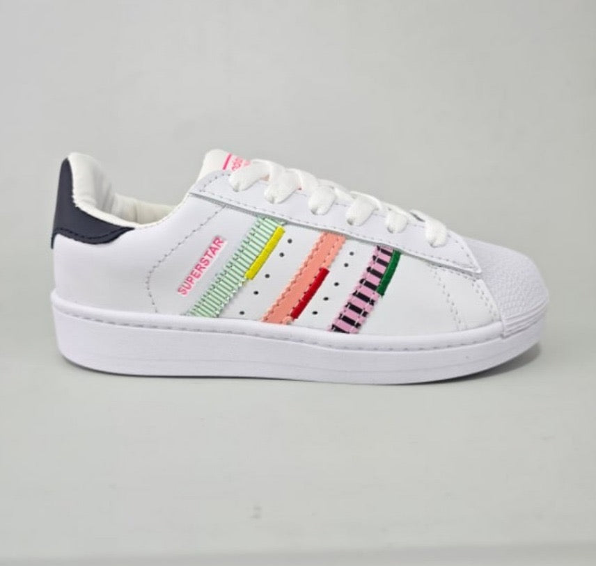 SUPERSTAR