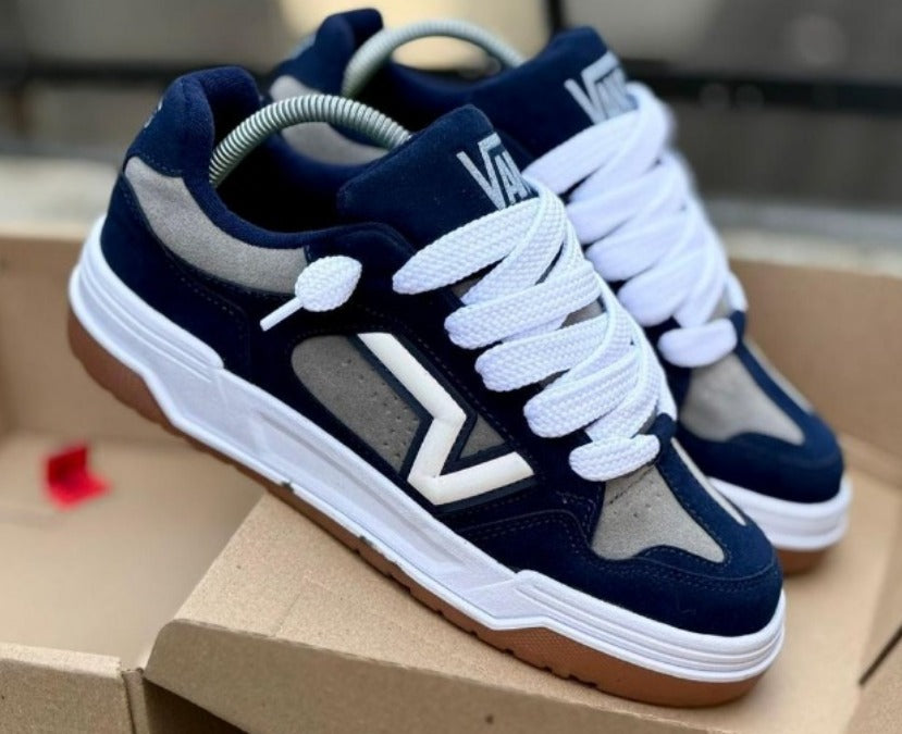 VANS UPLAND