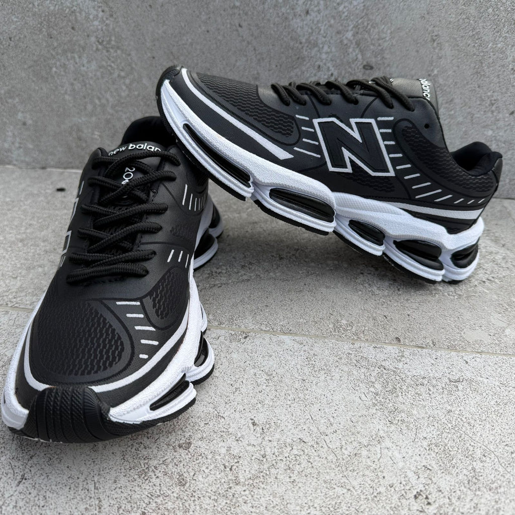 NEW BALANCE 2000