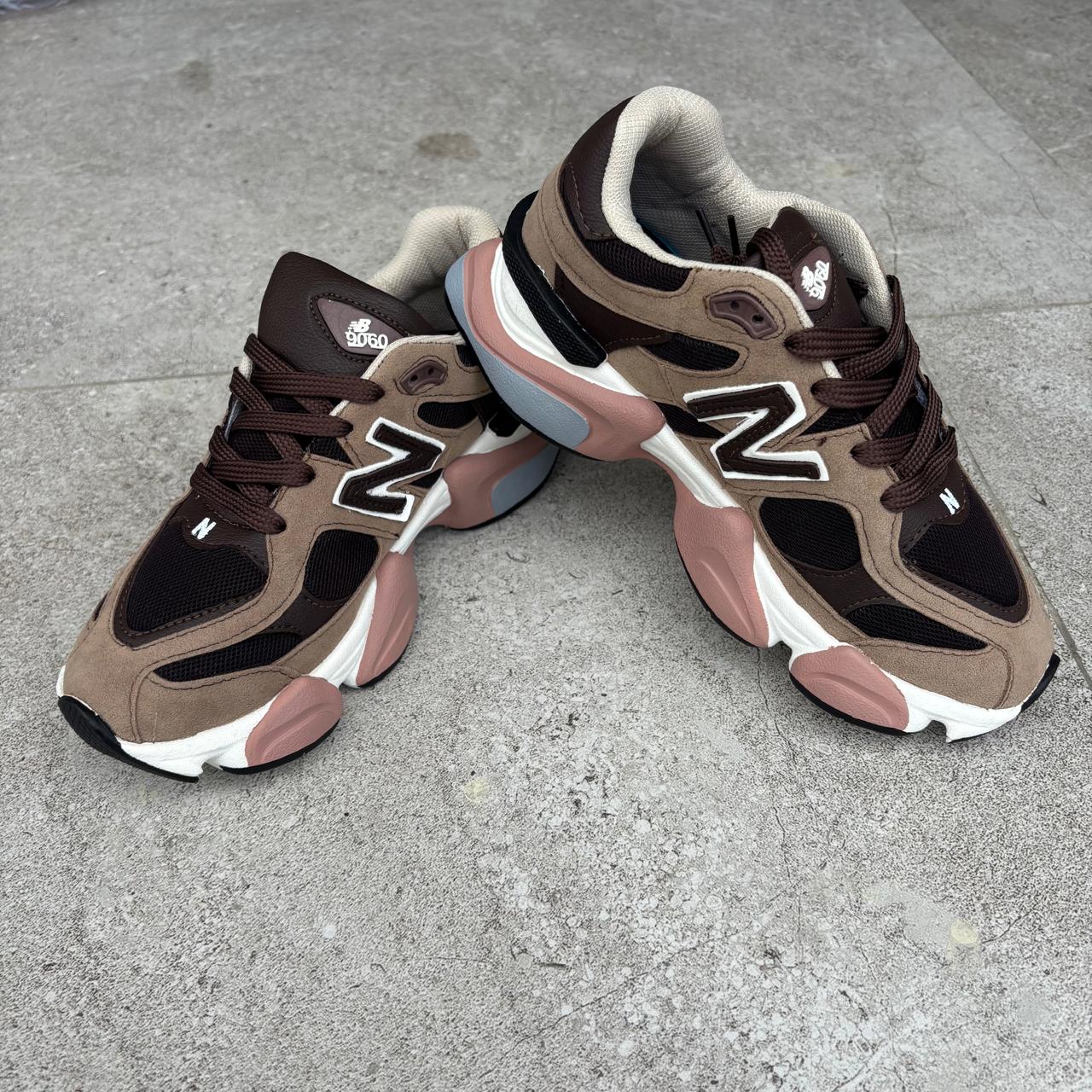 NEW BALANCE 9060