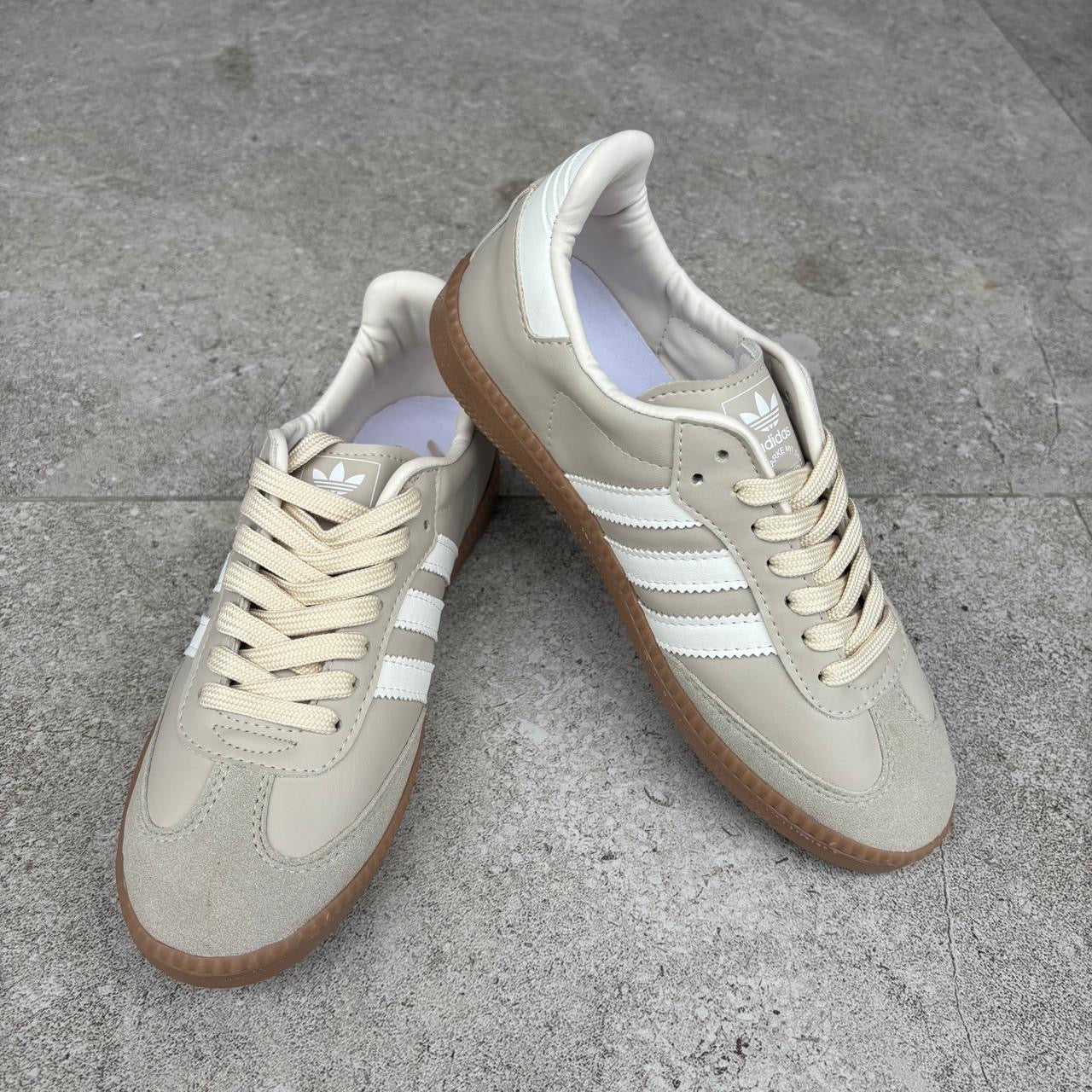 ADIDAS SAMBA