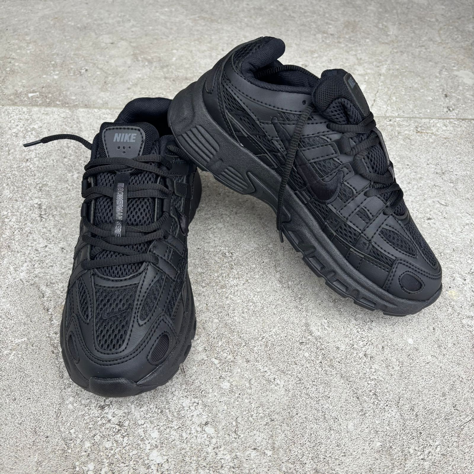 NIKE P-6000