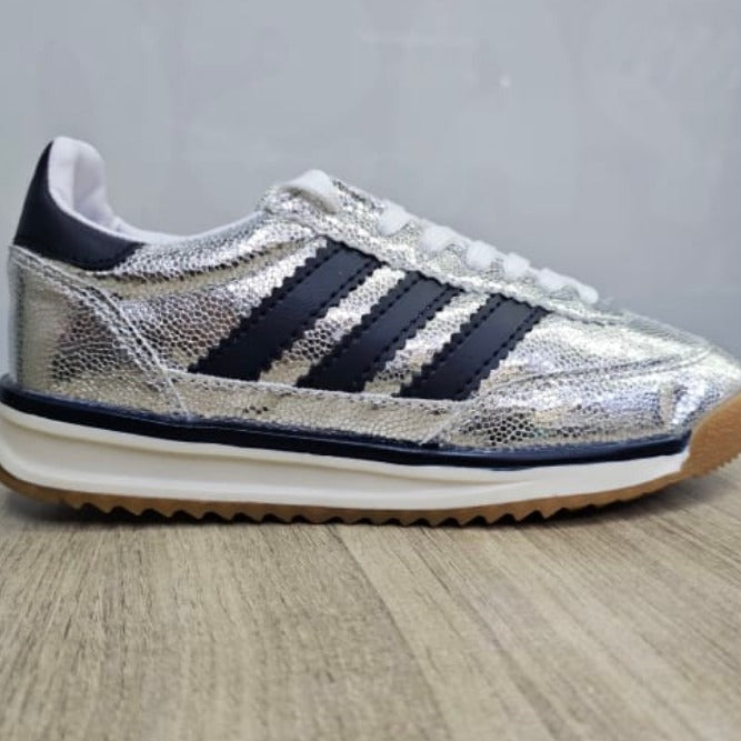 ADIDAS SL 72