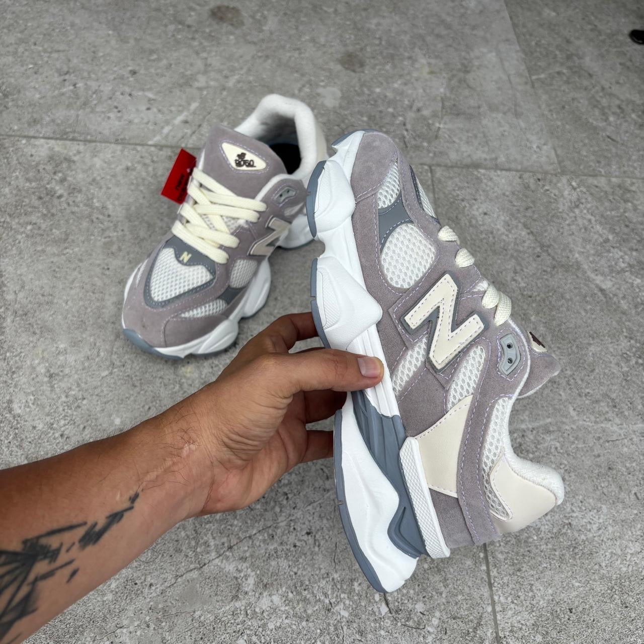 NEW BALANCE 9060