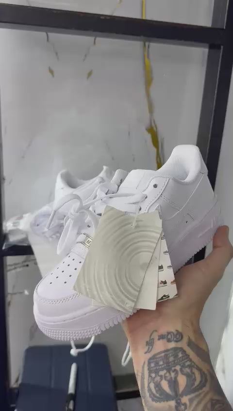 AIR FORCE 1 AAA